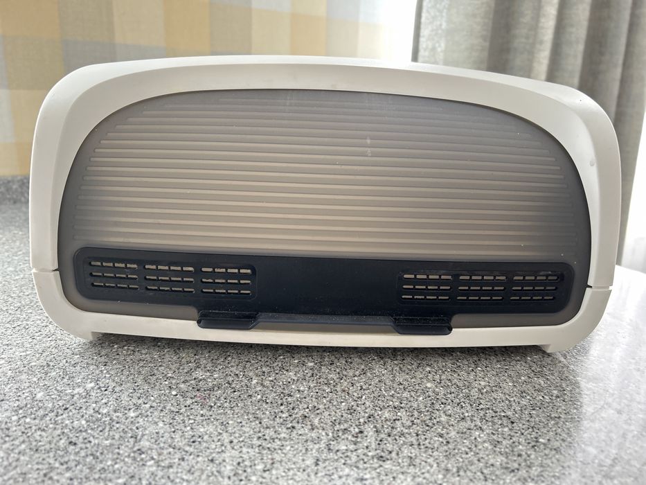 Продам хлебницу Tupperware