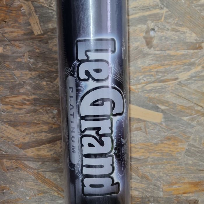 Продам обои (LeGrand, Anturage)