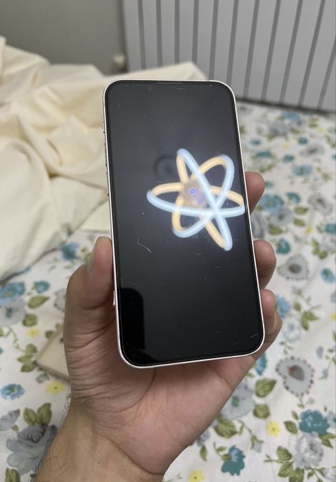 Продается IPhone 13 mini
