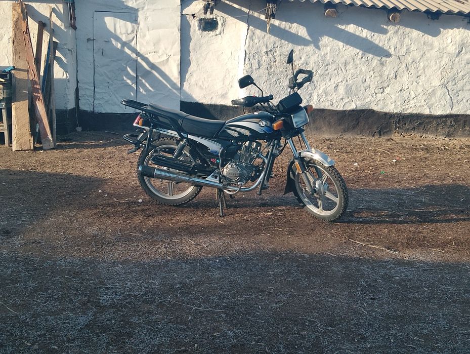 Продам мотоцыкл ктм пробег 500км