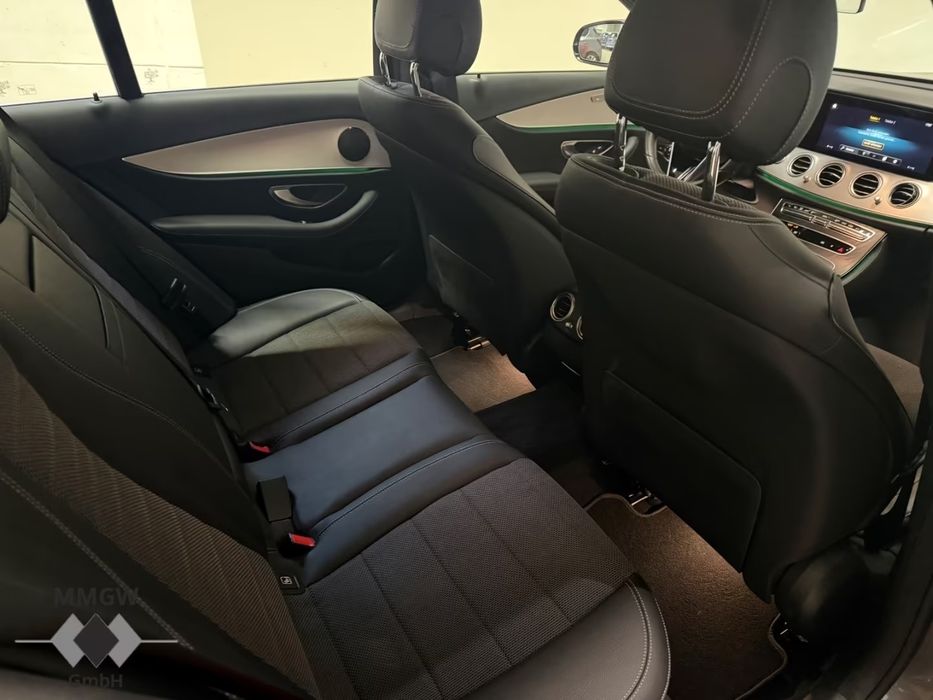 MERCEDES-BENZ E-Class 2022 — imagine 4