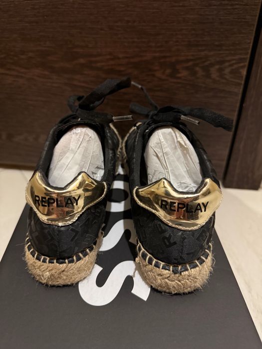 Дамски кецове Replay