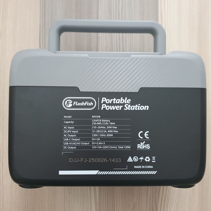 Acumulator Portabil Camping de mare putere 300w  FlashFIsh CEL MAI BUN