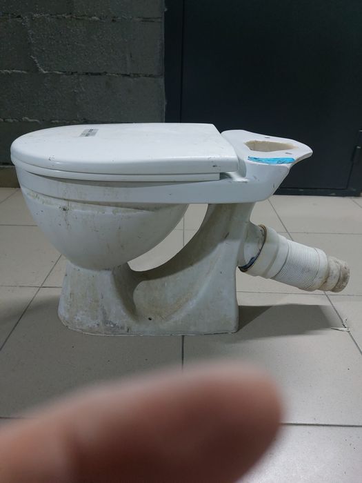 Унитаз б/у  для строителей