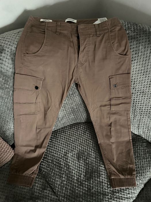 Pantaloni Jack Jones noi fără etichetă