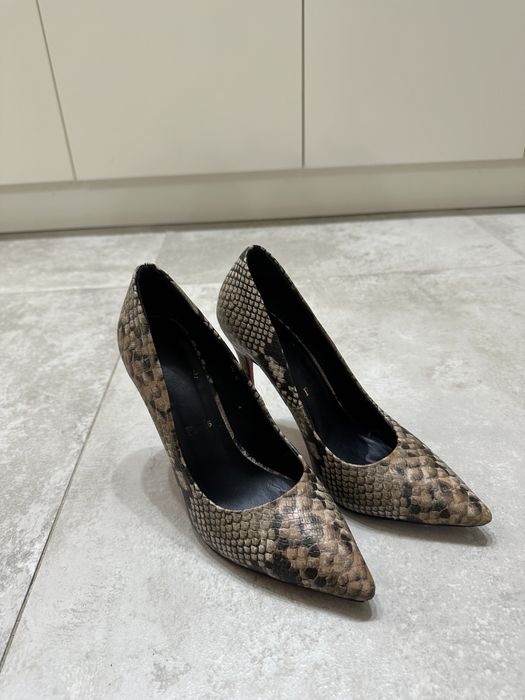 Продам туфли за 2000тг