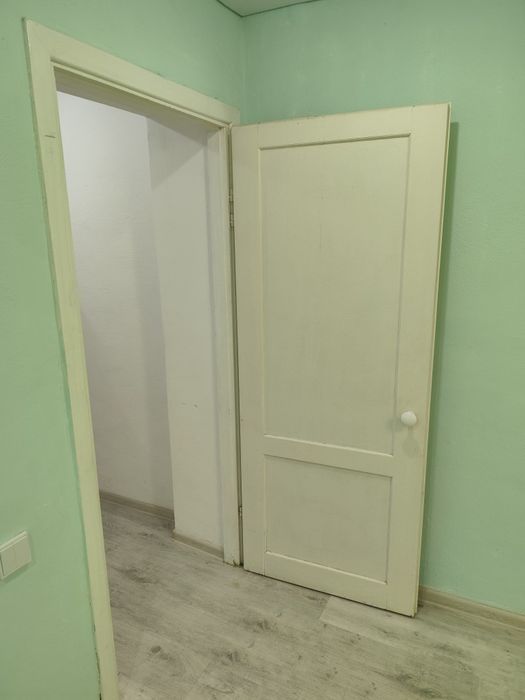 Продам двери деревянные