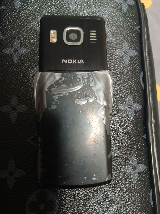 Assalom alekum Telefon sotiladi Original Nokia 6500 Klassik 1Gb Black