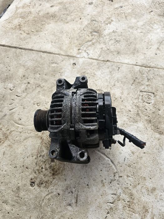 Alternator Mercedes sprinter Vito Van (W638) 2.2 CDI 102 CP cod: A0121542002