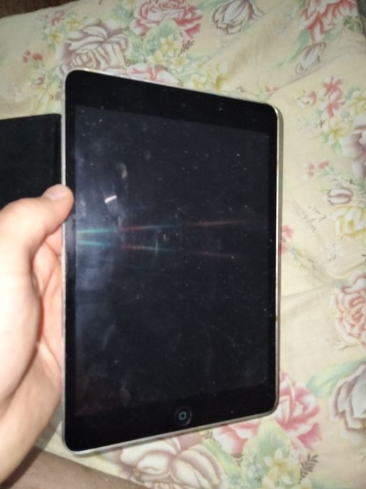 Продам Ipad mini