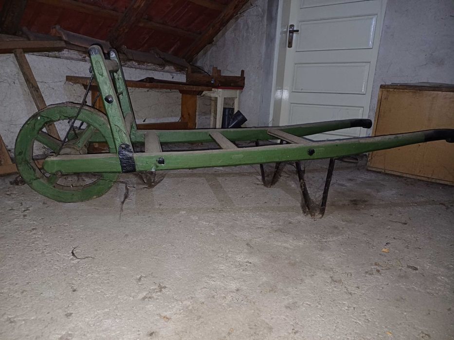 Vand Roaba veche din lemn