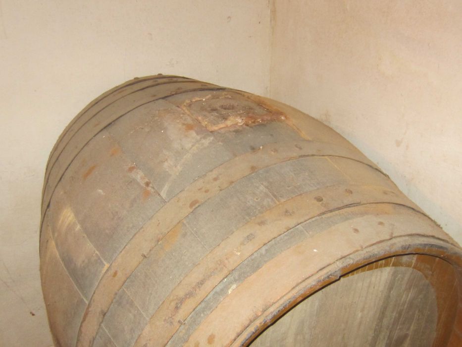 Дъбова бъчва за вино