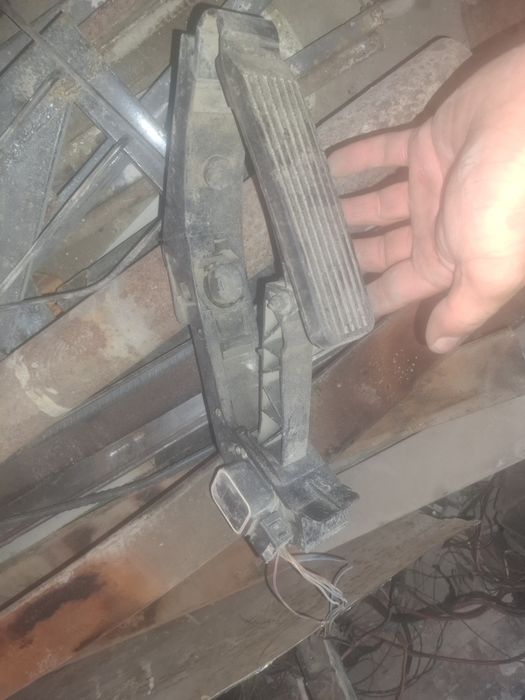 Генератор на мерседес 112двигатель волюметр  радиатор