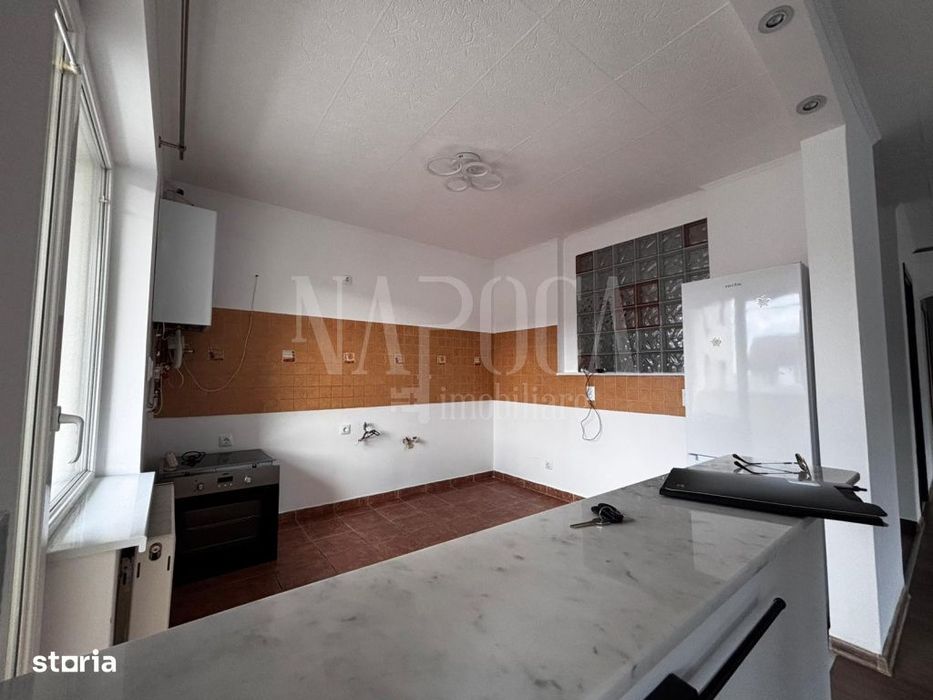 Apartament 4 camere de vanzare in Floresti