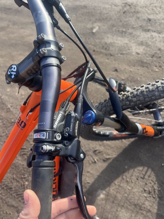 Ofer spre vânzare / schimb bicicletă Rockrider, complet funcțională.