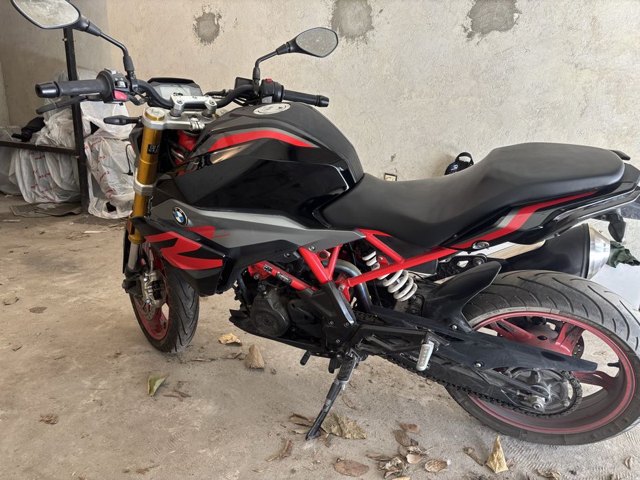 Bmw g310 r(Naked)