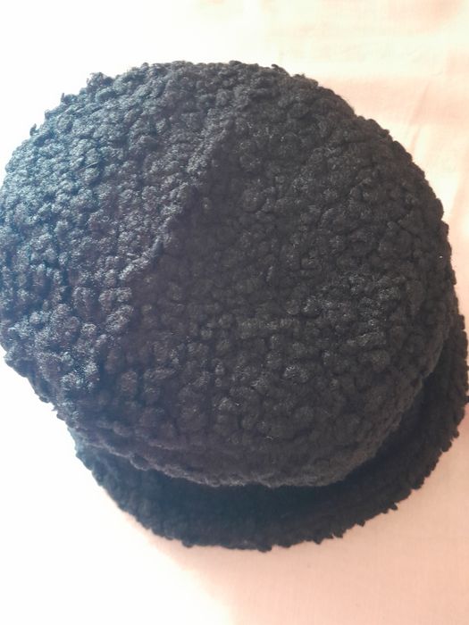 Продам шапку Тедди черная новая