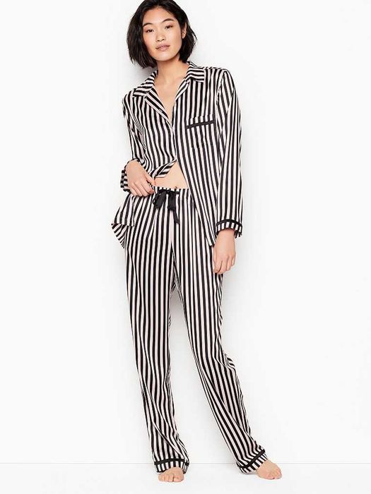 NOU! Pijamale din satin Victoria's Secret marimea L