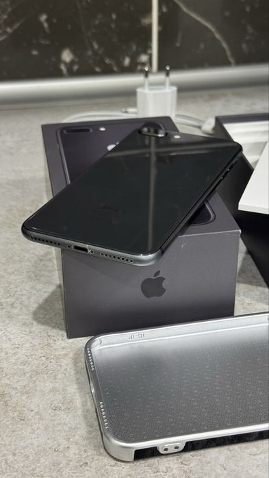 iPhone 8 Plus 64GB Полный комплект