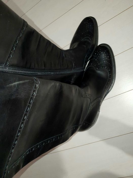 Дамски кожени ботуши