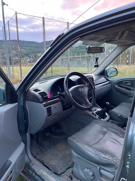 Vând Suzuki Grand Vitara