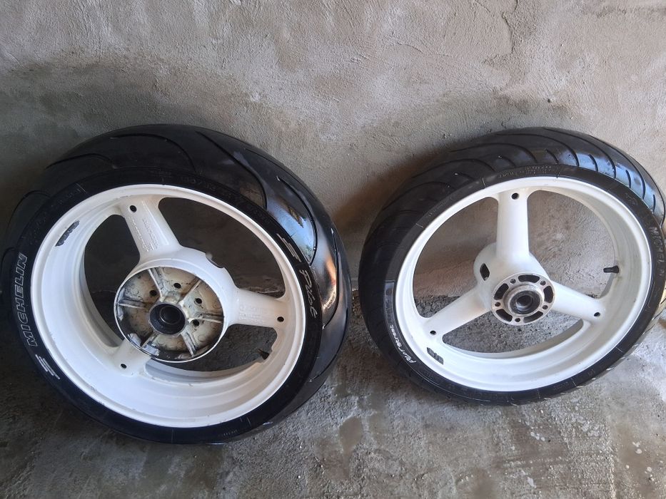 Dezmembrez suzuki gsxr srad 600