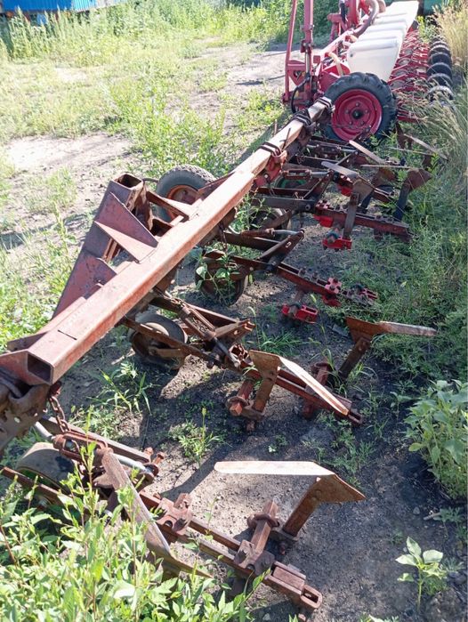 Продам культиватор