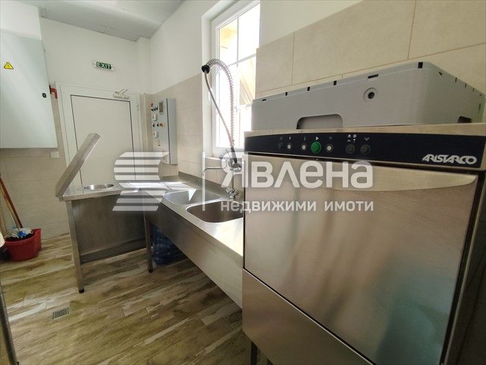 Дава се под наем Заведение в Пловдив, Южен - 429 кв.м за 3800 € - Снимка #11