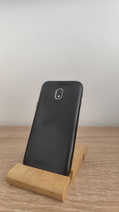 Vând Samsung Galaxy J3 2017 BLOCAT LA Vodafone