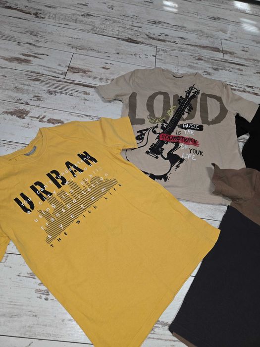 Лот четири тениски с къс ръкав 146-152см