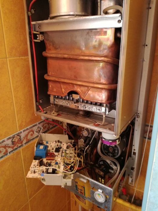 Centrala termica "JUNKERS"-pentru piese de schimb