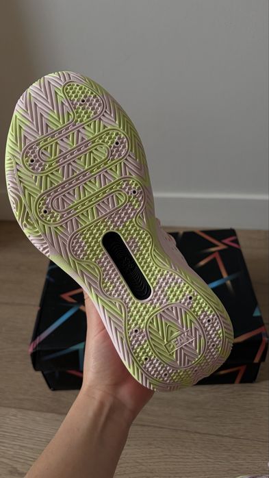 Баскетбольные кроссовки Peak