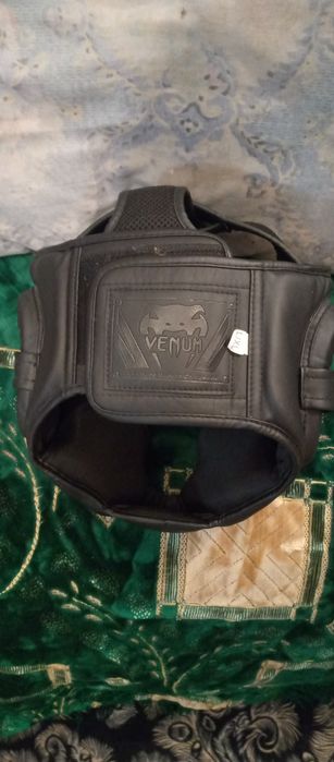 Продам шлем для бокса