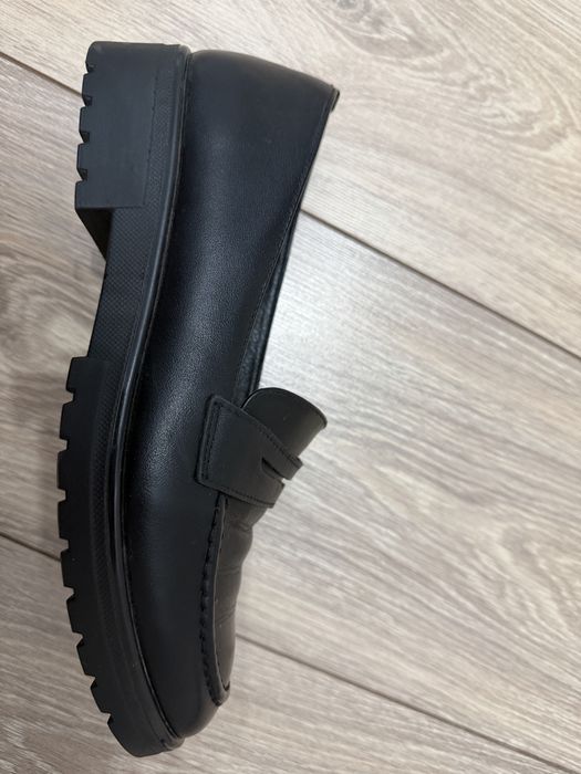 Продам кожанные Лоферы