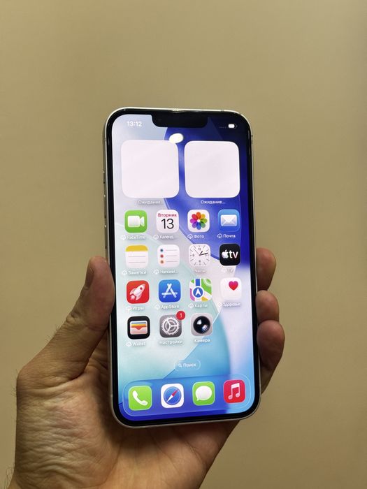 Iphone 13. 256гб. АКБ 100%. 10/10