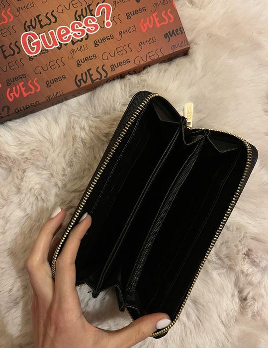 Луксозни дамски портмонета (с кутия)