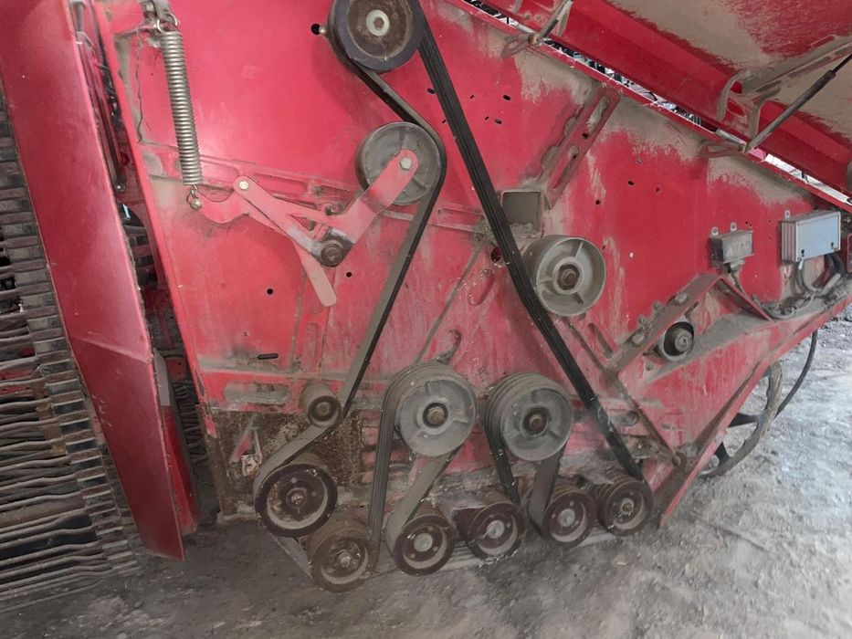 Свеклоуборочный комбаин