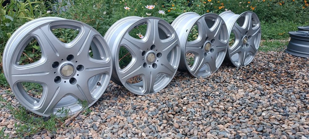 Продам комплект дисков  привозные