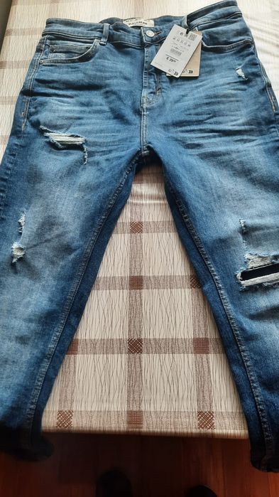 Продам джинсы новые