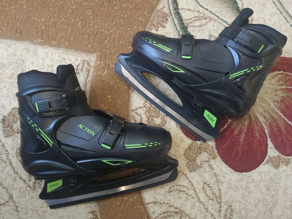 Коньки погулочные