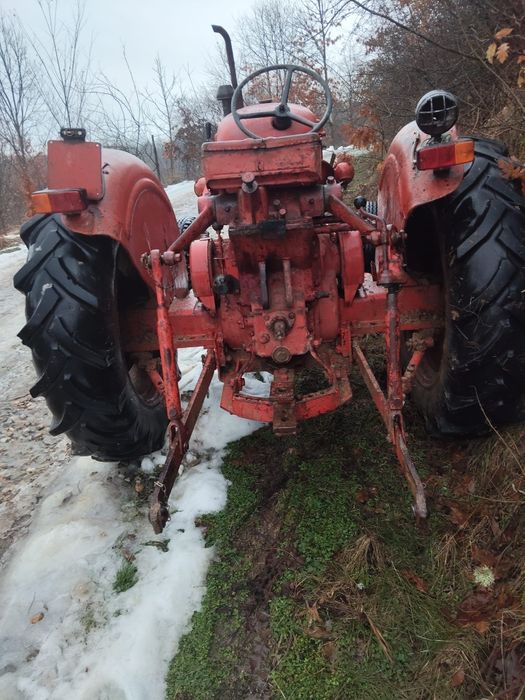 Vand tractor in stare buna de functionare