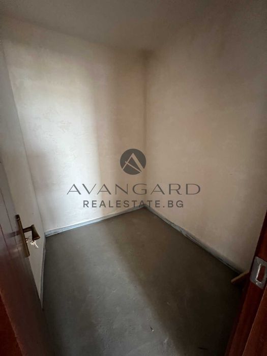 Продава се Тристаен апартамент в Пловдив, Христо Смирненски - 139 кв.м за 991 €/кв.м - Снимка #6