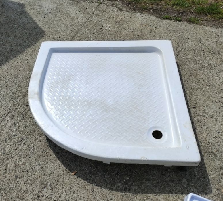 Cădițe duș 50 euro/buc.