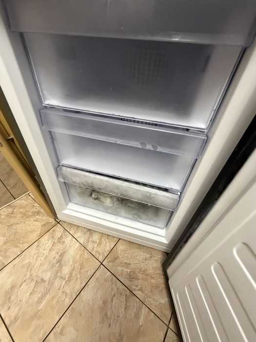 Frigider beko neo frost
