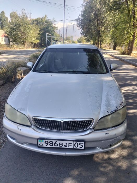 Продам машину 2001года Максима