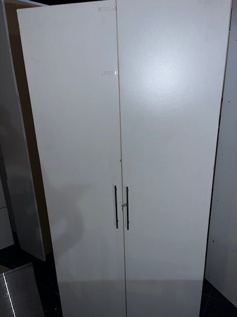 Офис-мебели, шкафове за документи-Изгодно