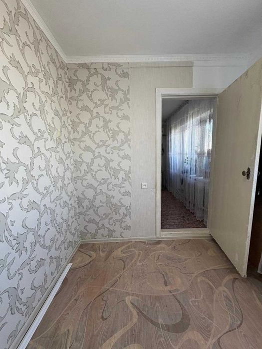 Продам 2 кв р-н 8  микрорайон