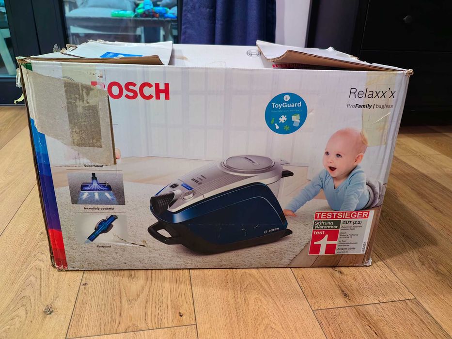 Bosch Seria 6 Aspirator fără sac ProFamily Blue