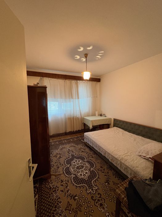 Apartament 4 camere - Bdul . N. Balcescu- Buzau - locatie de exceptie