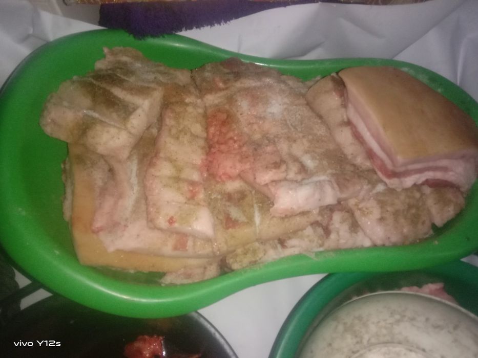 Продам домашнее свиное мясо